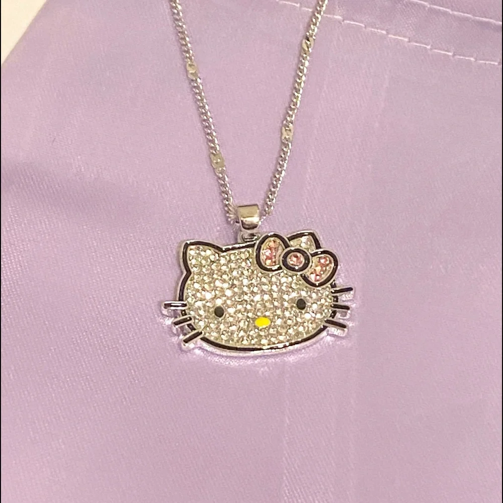 LAST ONE!! Luxury Hello Kitty necklace - Picture 7 of 13